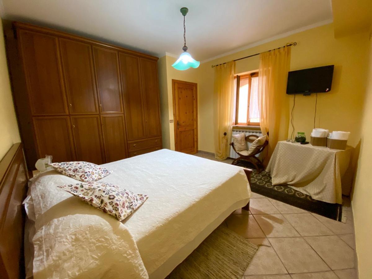 B&B A Casa Di Nonna Massa d'Albe Bagian luar foto