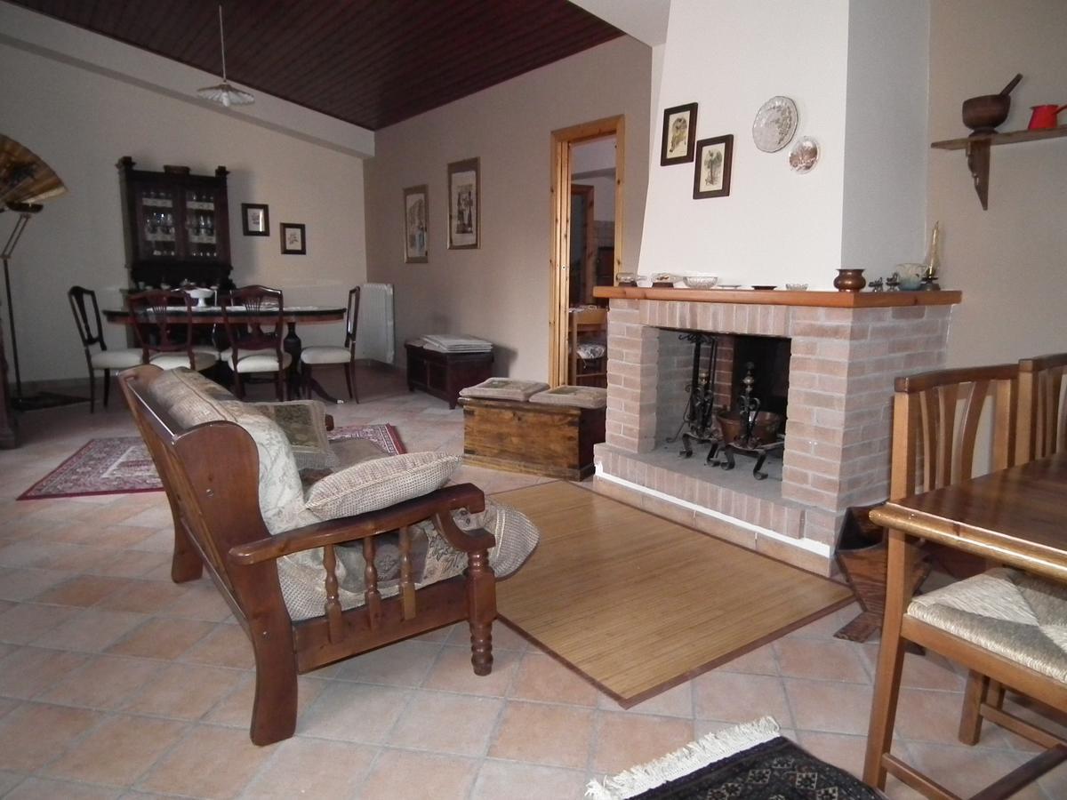B&B A Casa Di Nonna Massa d'Albe Bagian luar foto