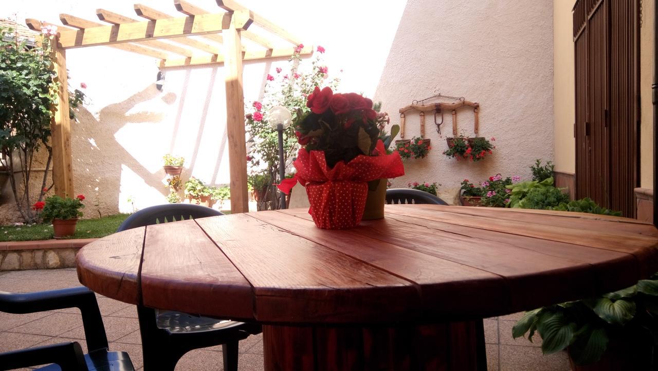 B&B A Casa Di Nonna Massa d'Albe Bagian luar foto