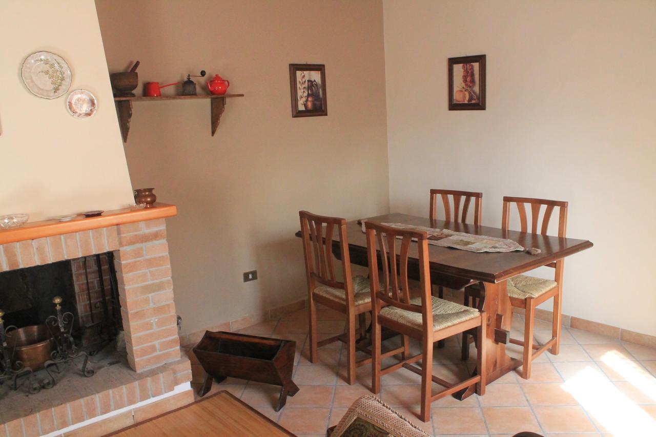 B&B A Casa Di Nonna Massa d'Albe Bagian luar foto