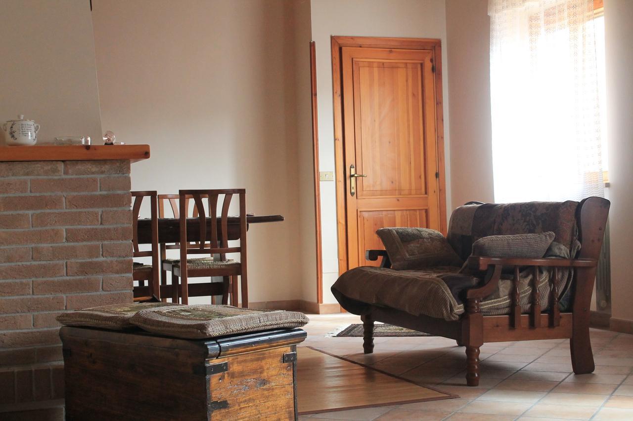B&B A Casa Di Nonna Massa d'Albe Bagian luar foto