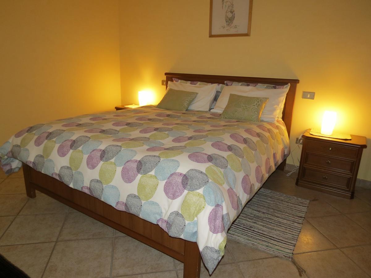 B&B A Casa Di Nonna Massa d'Albe Bagian luar foto