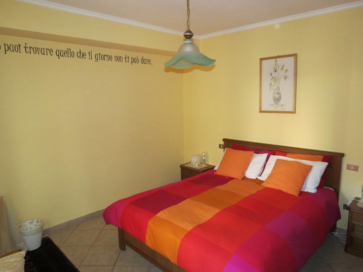 B&B A Casa Di Nonna Massa d'Albe Bagian luar foto