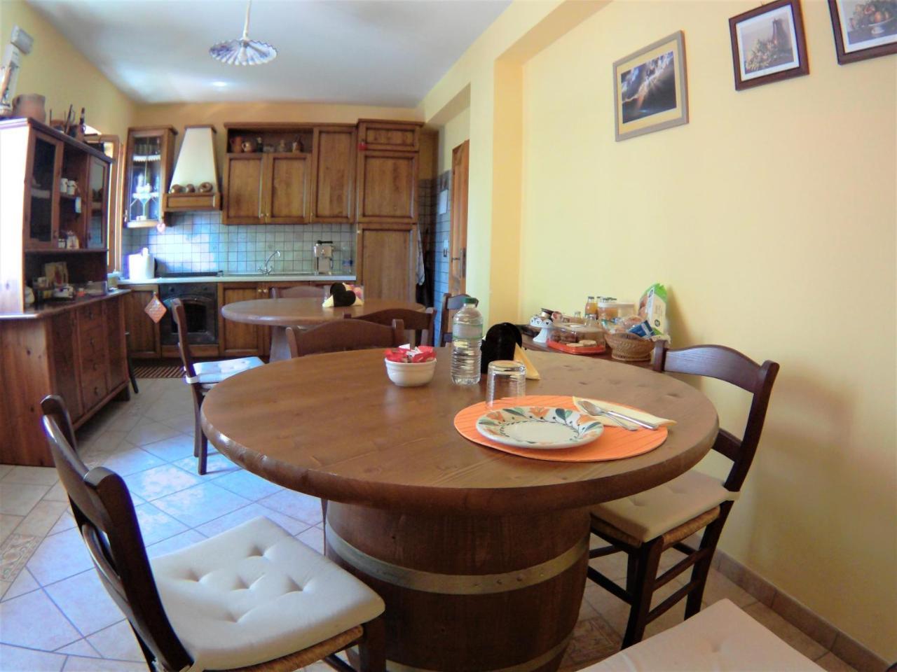 B&B A Casa Di Nonna Massa d'Albe Bagian luar foto