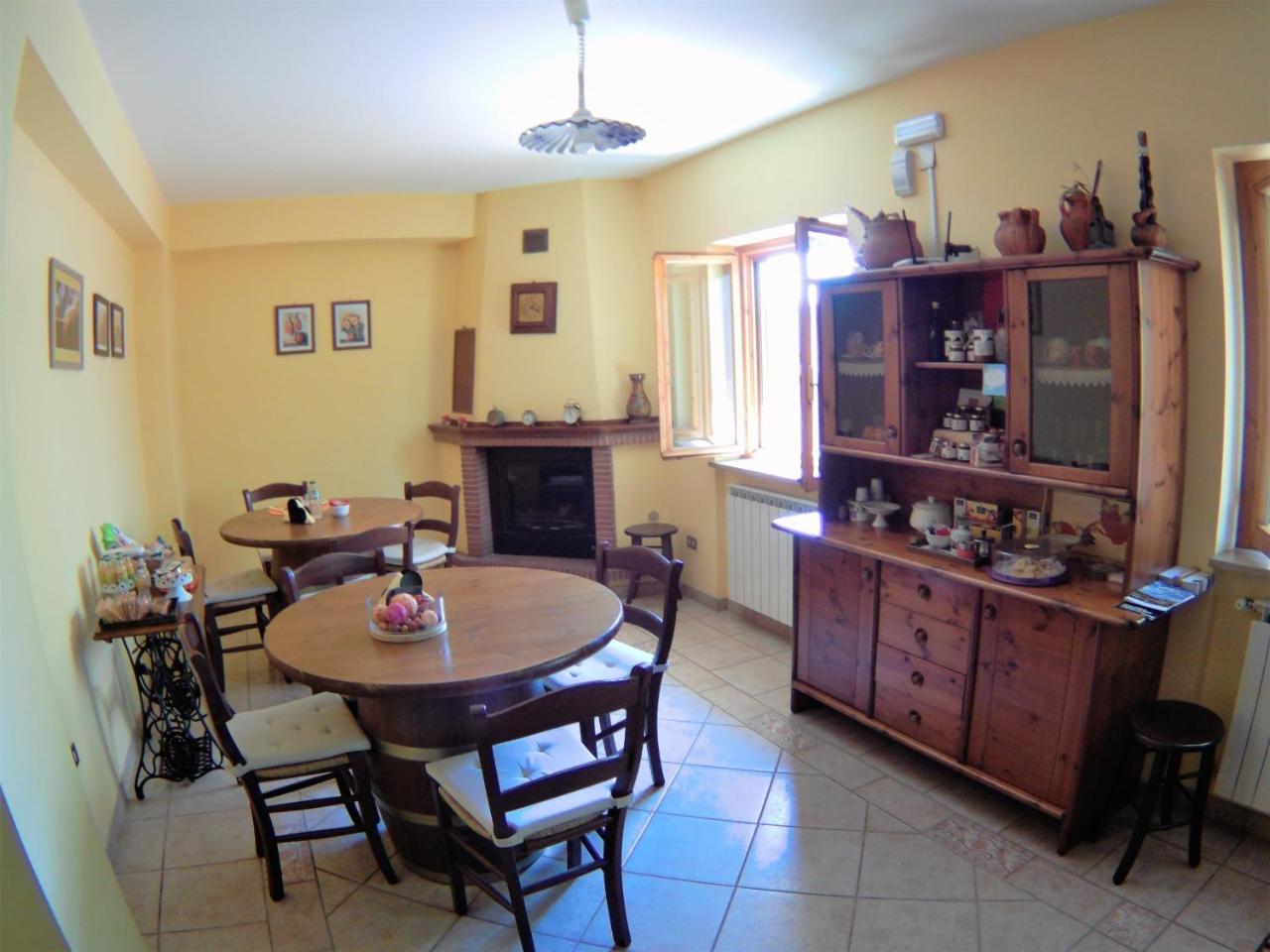 B&B A Casa Di Nonna Massa d'Albe Bagian luar foto