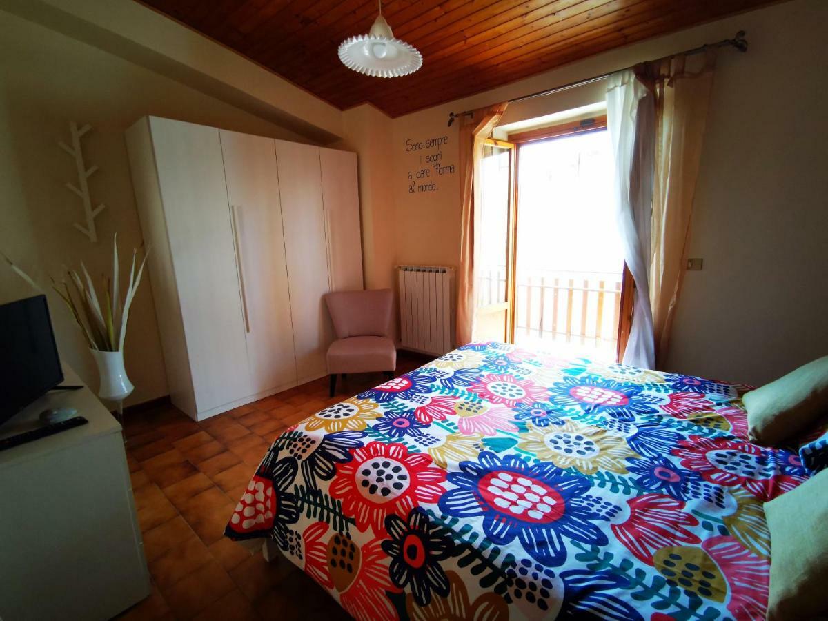 B&B A Casa Di Nonna Massa d'Albe Bagian luar foto